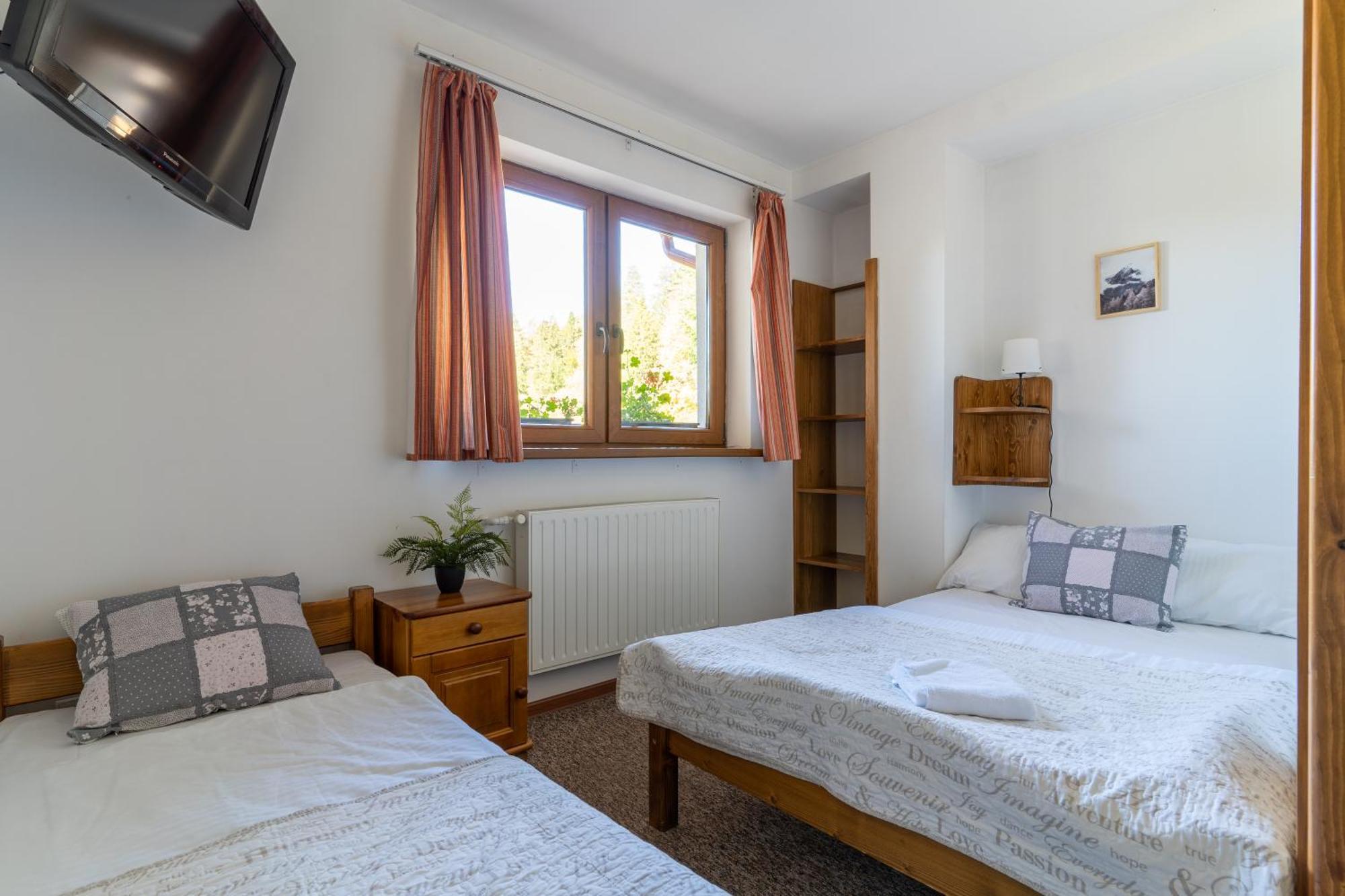 Base Camp Pieniny Hotel Niedzica Екстериор снимка